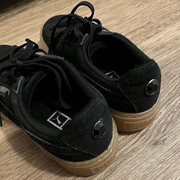 Puma Black Suede Platform - Picture 2 of 6